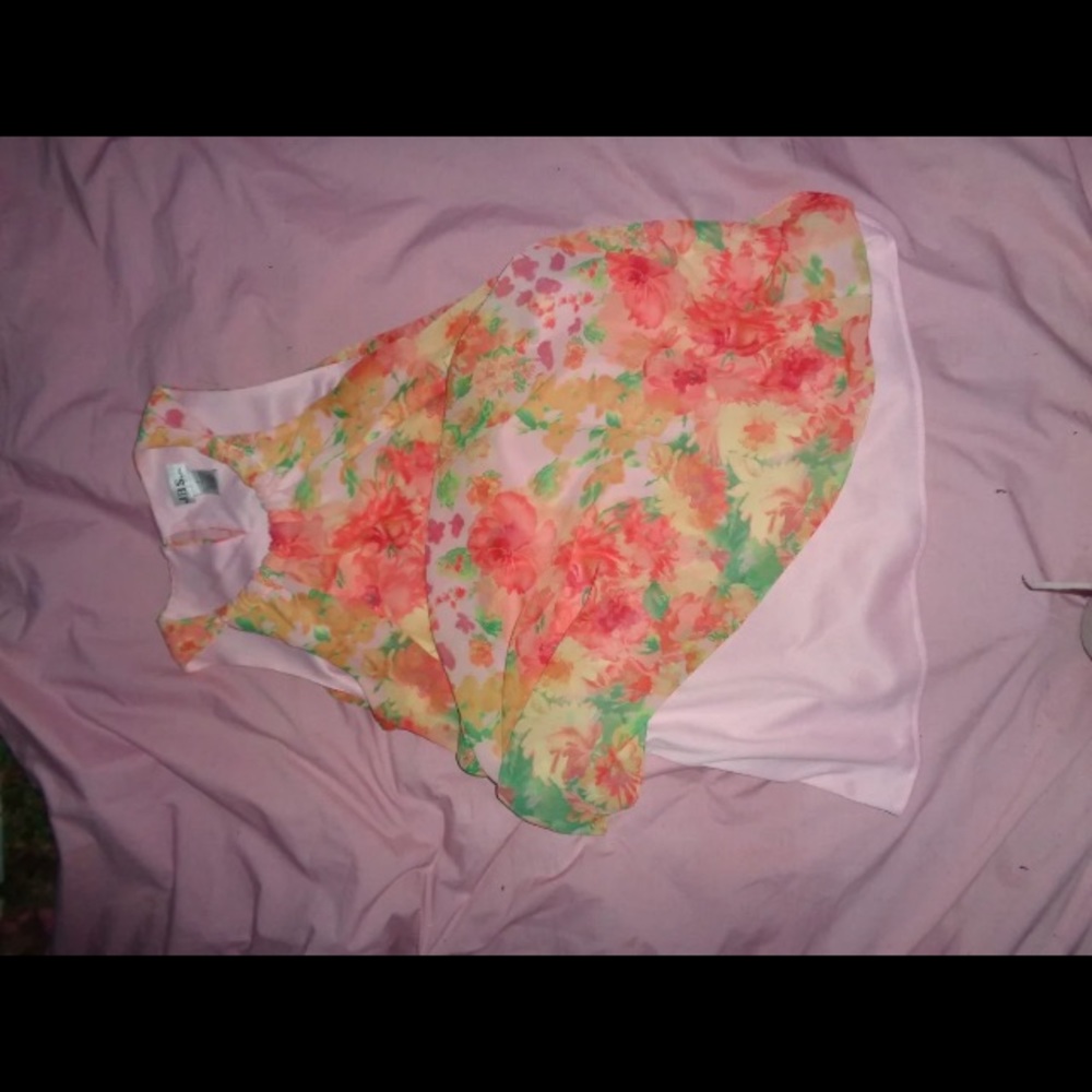 Dress - Picture 6 of 6